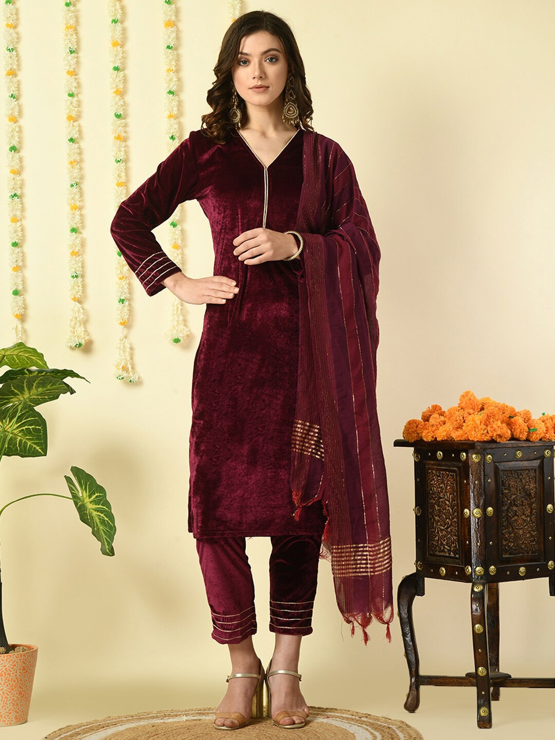 

KALINI V-Neck Velvet Straight Kurta & Trouser With Dupatta, Maroon
