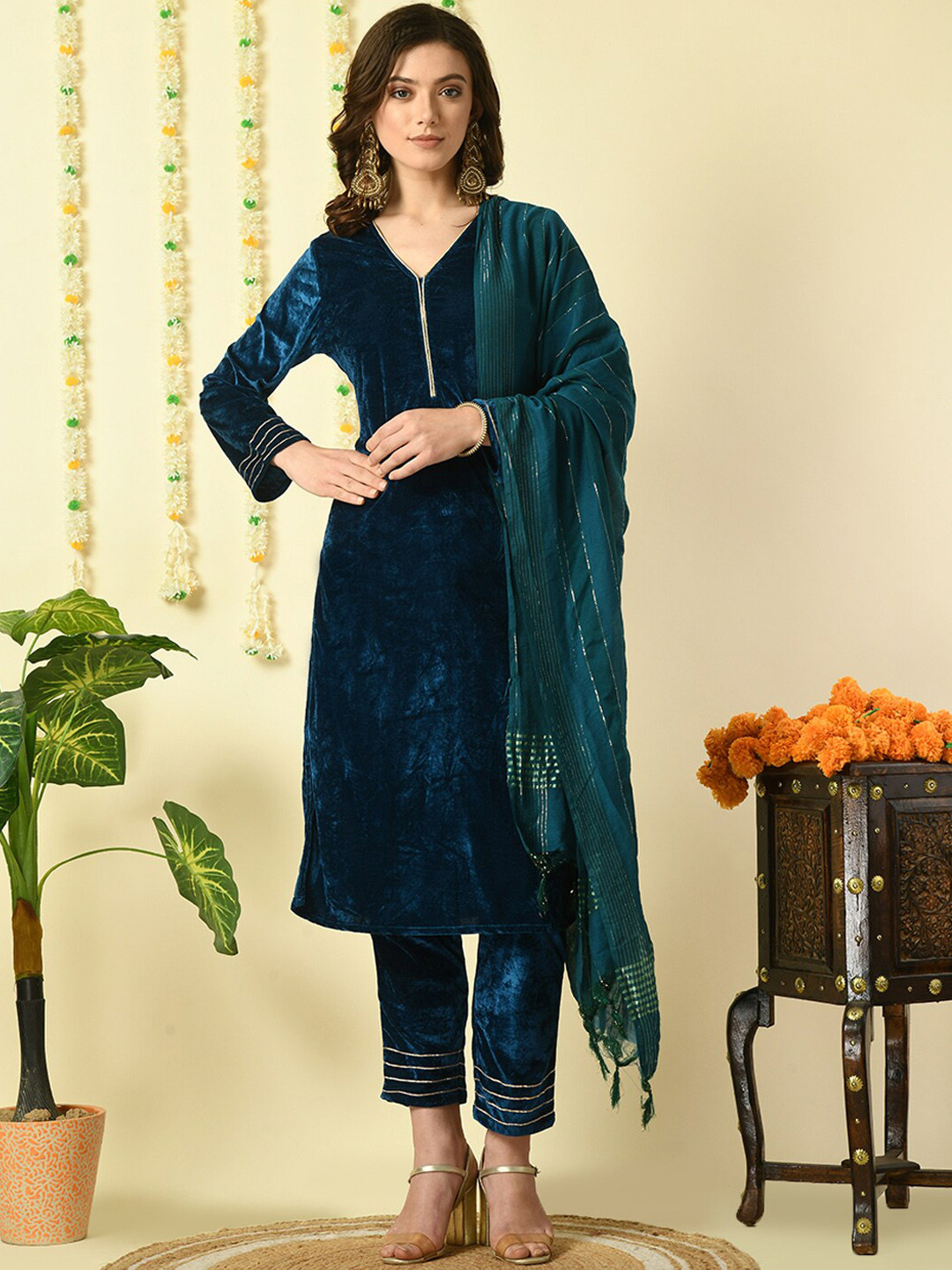 

KALINI V-Neck Velvet Zari Kurti With Trousers & Dupatta, Black