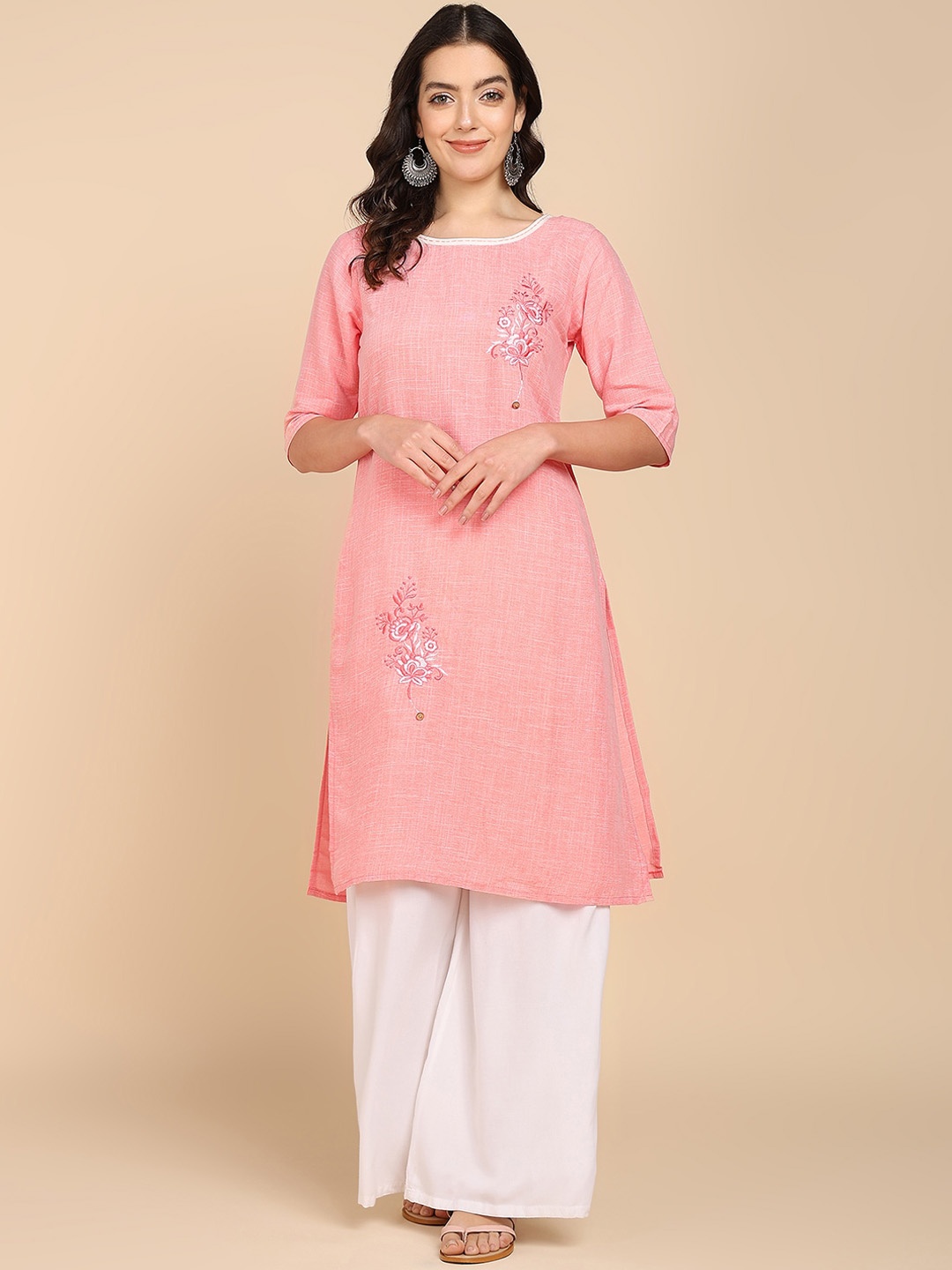 

VAHSON Women Floral Embroidered Thread Work Block Print Kurta, Pink