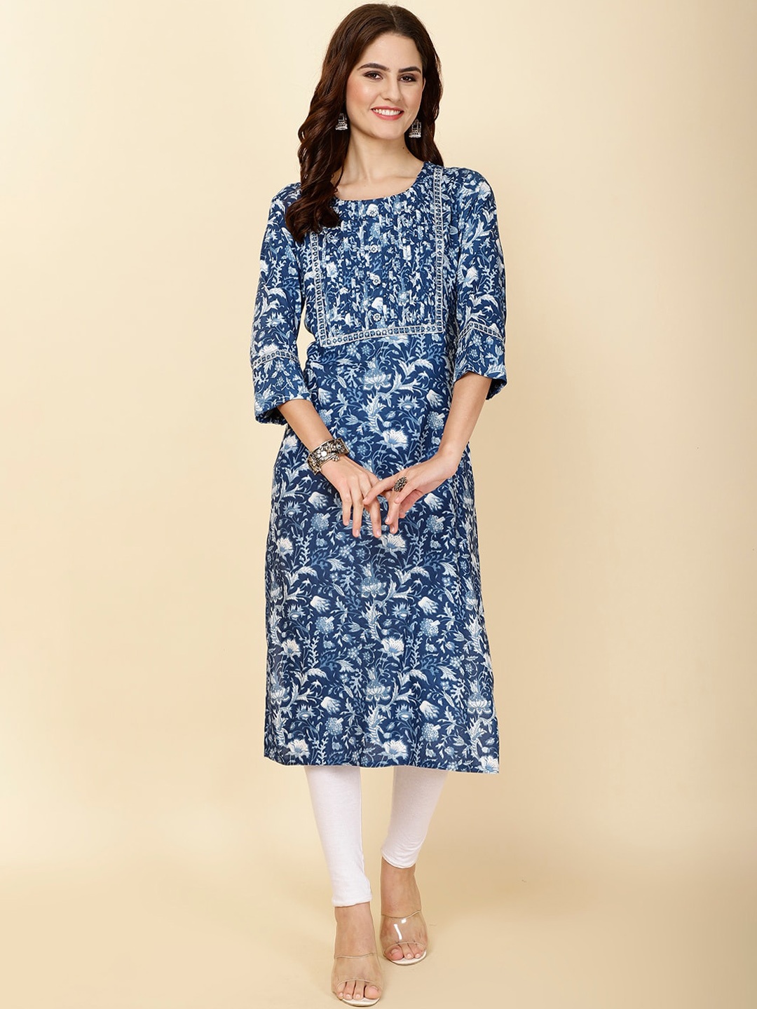 

Meena Bazaar Women Dyed Cold-Shoulder Sleeves Kurta, Blue
