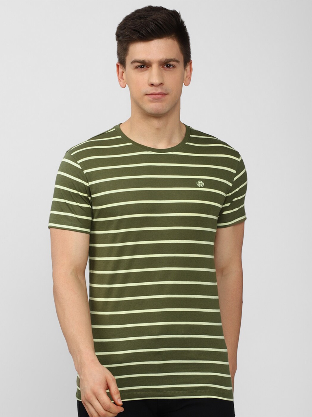 

PETER ENGLAND UNIVERSITY Men Striped Pockets Slim Fit T-shirt, Olive