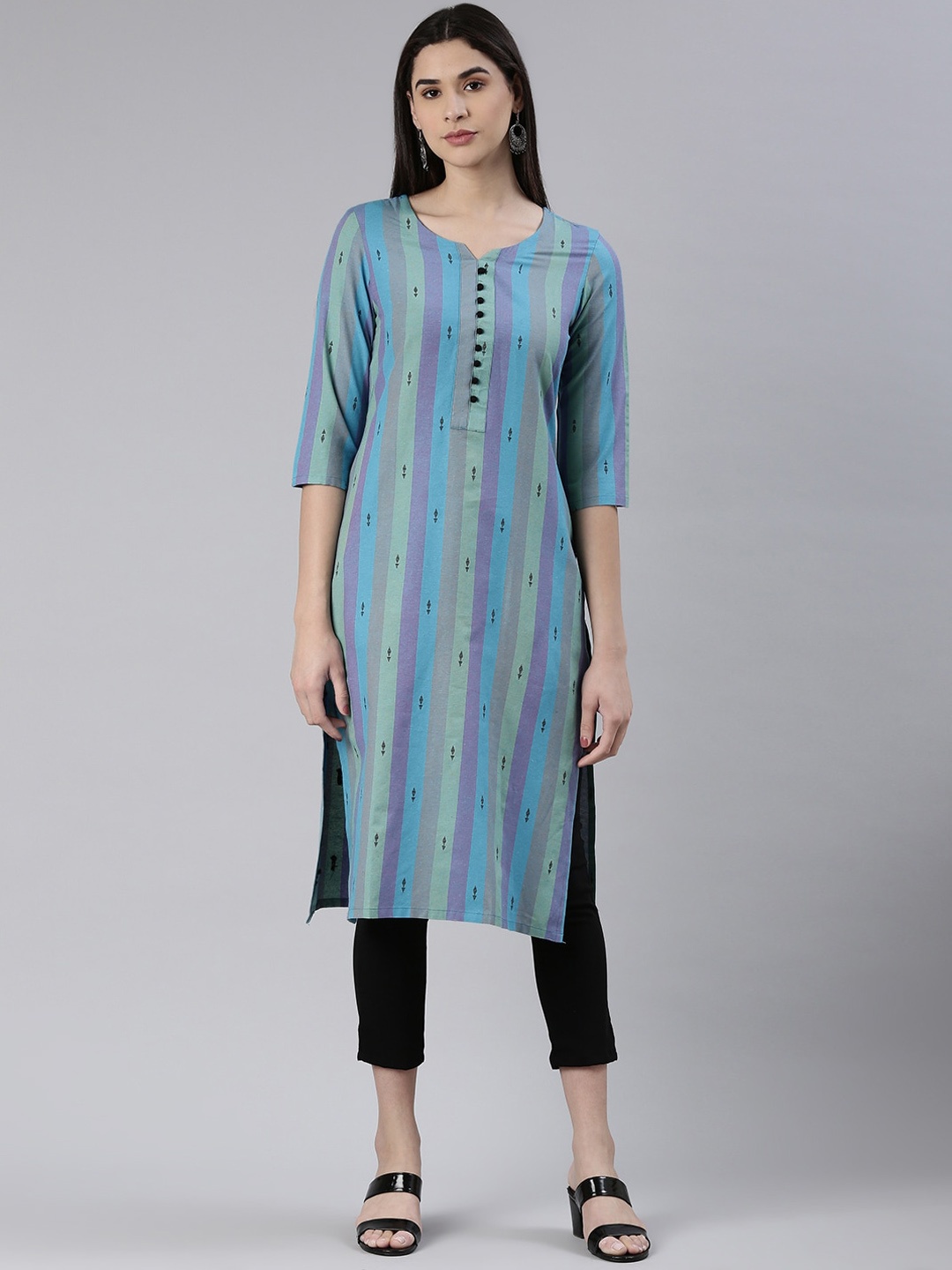 

KALINI Women Geometric Striped Keyhole Neck Thread Work Kurta, Blue