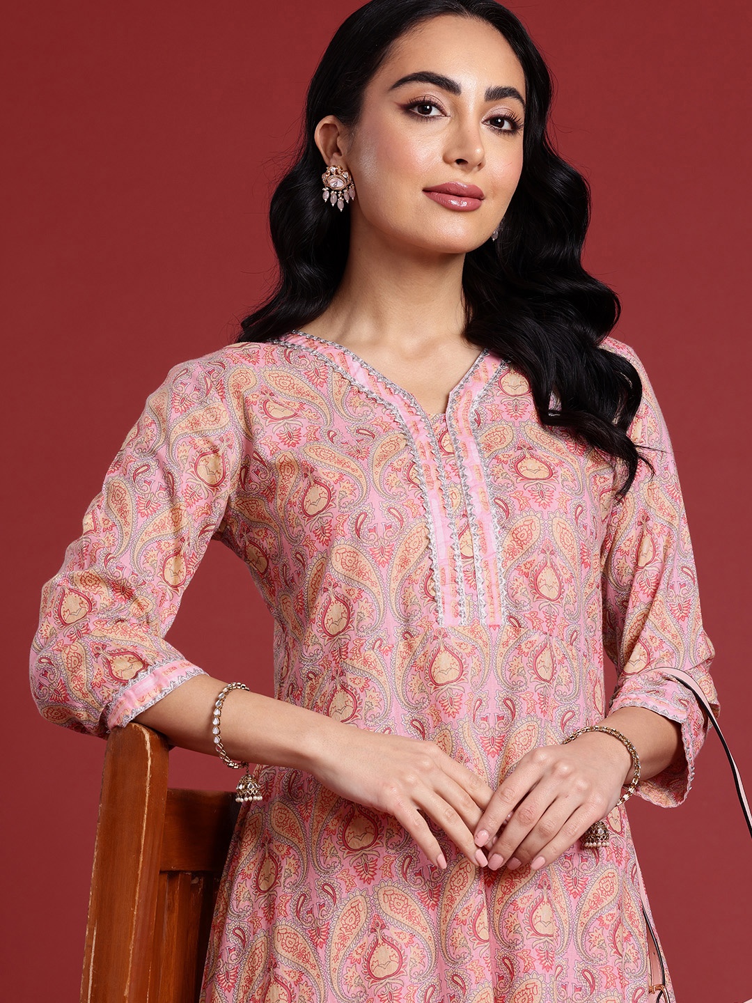 

Anouk Women Paisley Printed Regular Gotta Patti Pure Cotton Kurta with Trousers, Pink