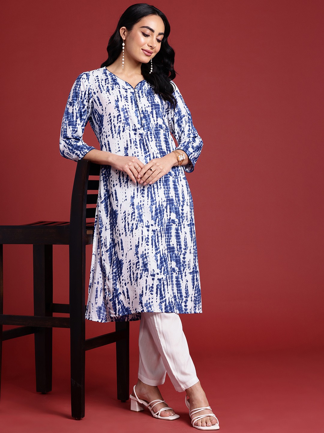 

Anouk Women Dyed Regular Kurta with Trousers, Blue
