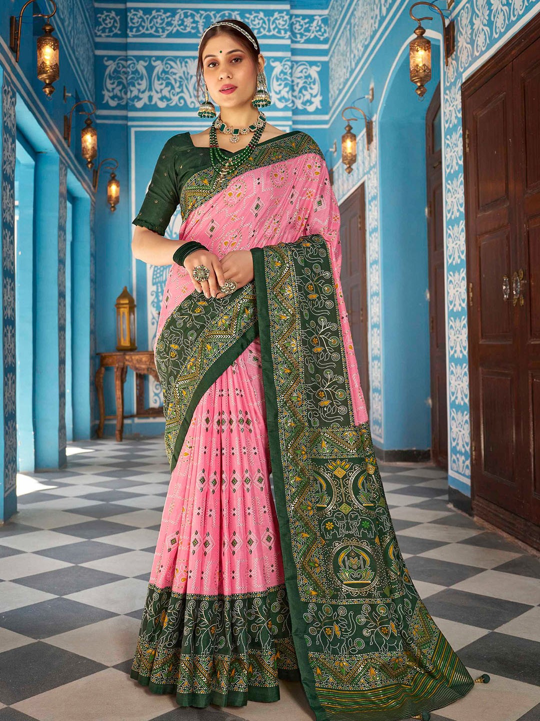

Mitera Pink Ethnic Motifs Printed Saree