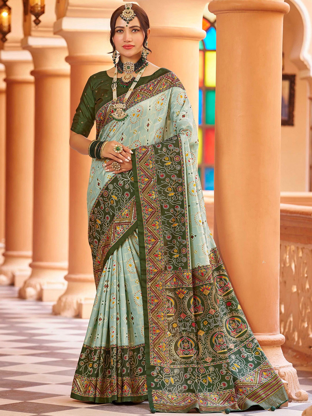 

Mitera Bandhani Printed Banarasi Saree, Green