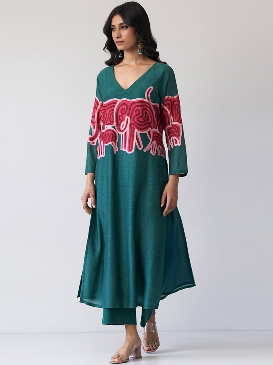 

Ganga Printed Regular Raw Silk Kurta with Palazzos, Green