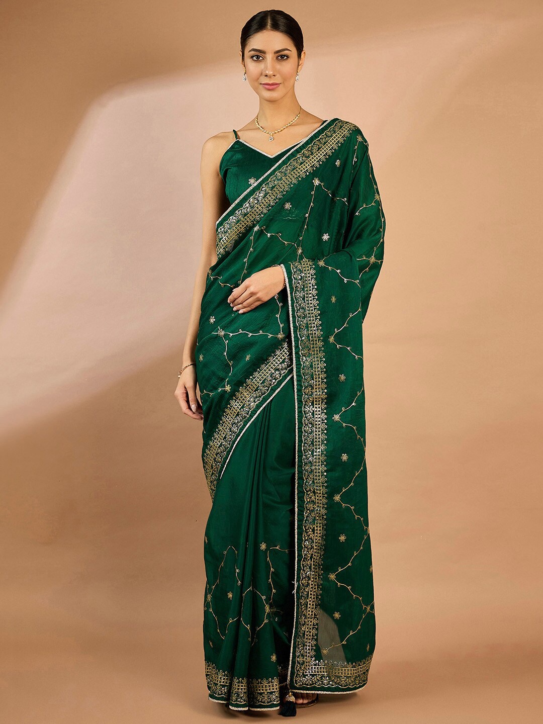 

Saree mall Floral Embroidered Sequinned Organza Saree, Green