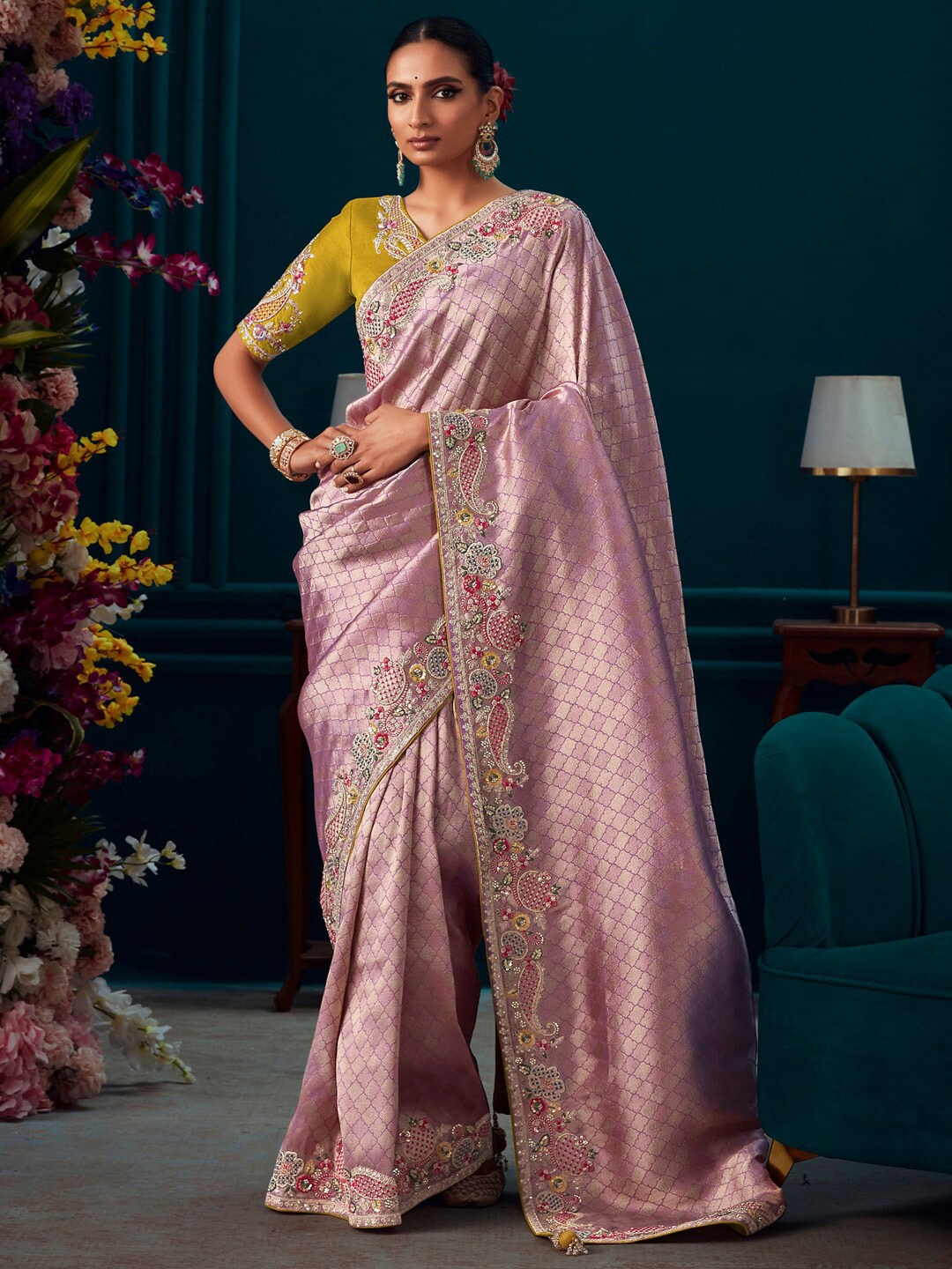 

Mitera Mauve Ethnic Motifs Woven Designed Beads and Stones Banarasi Saree