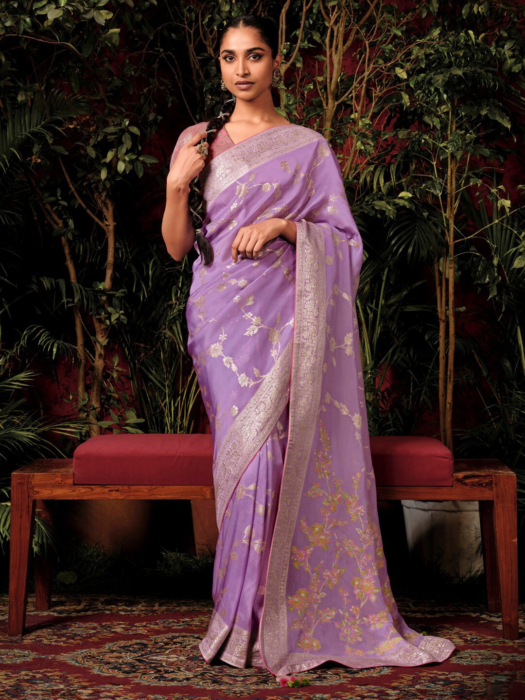 

Mitera Lavender Floral Woven Designed Zari Banarasi Saree