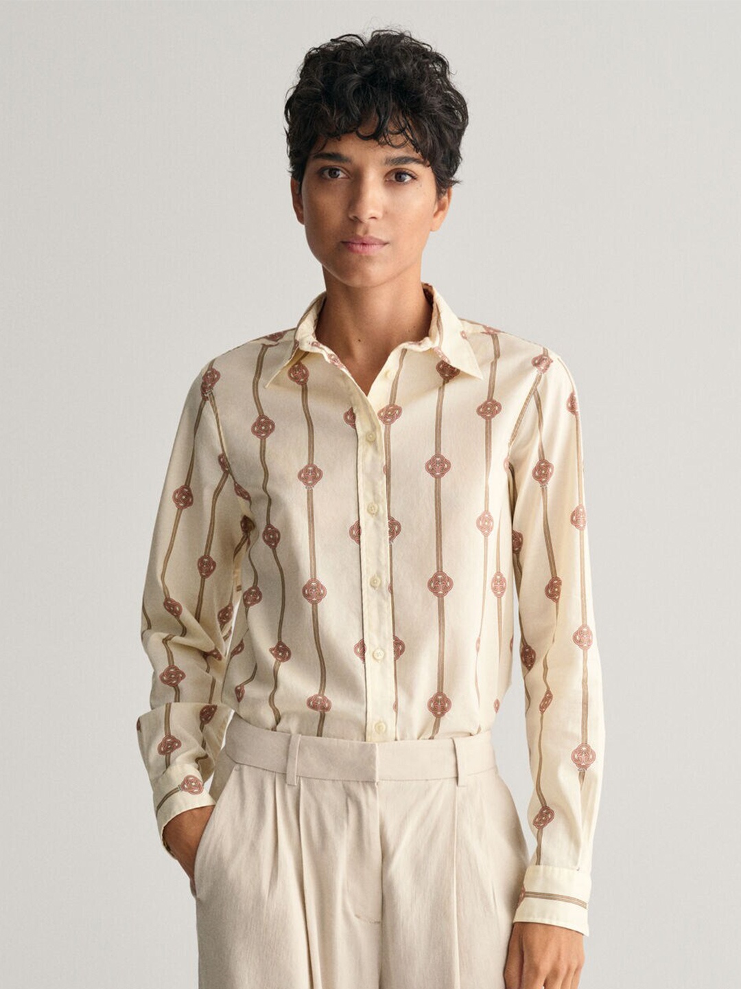

GANT Women Striped Opaque Semiformal Shirt, Brown