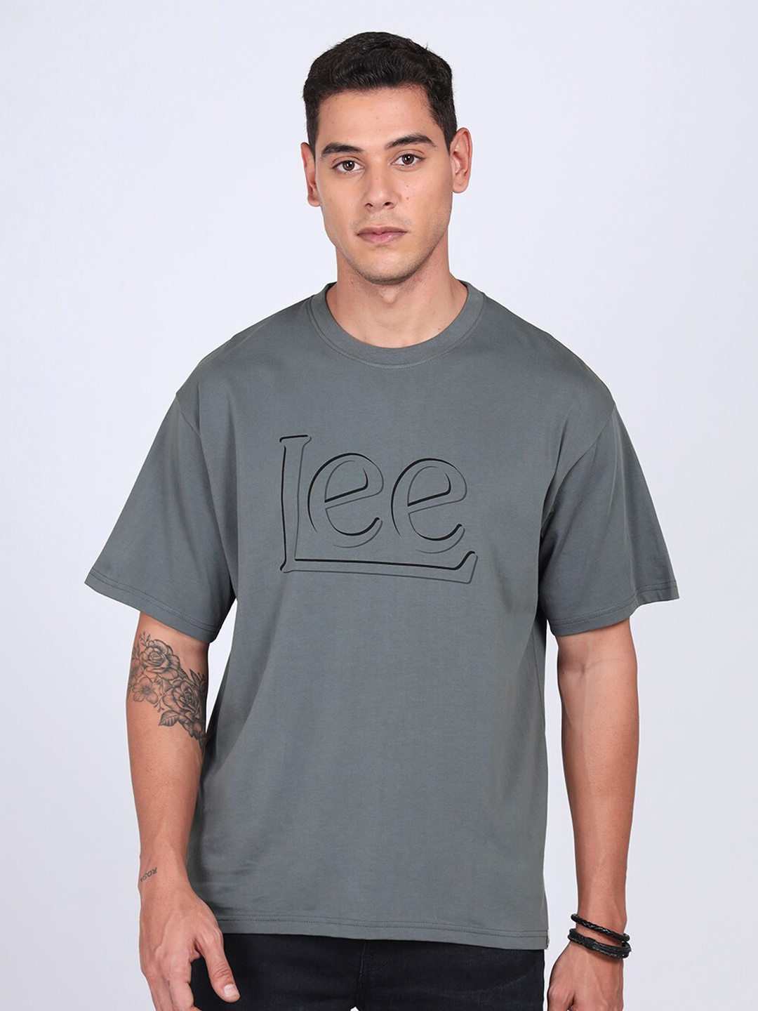 

Lee Men Logo Crew Neck Oversized Fit Tshirt, Grey