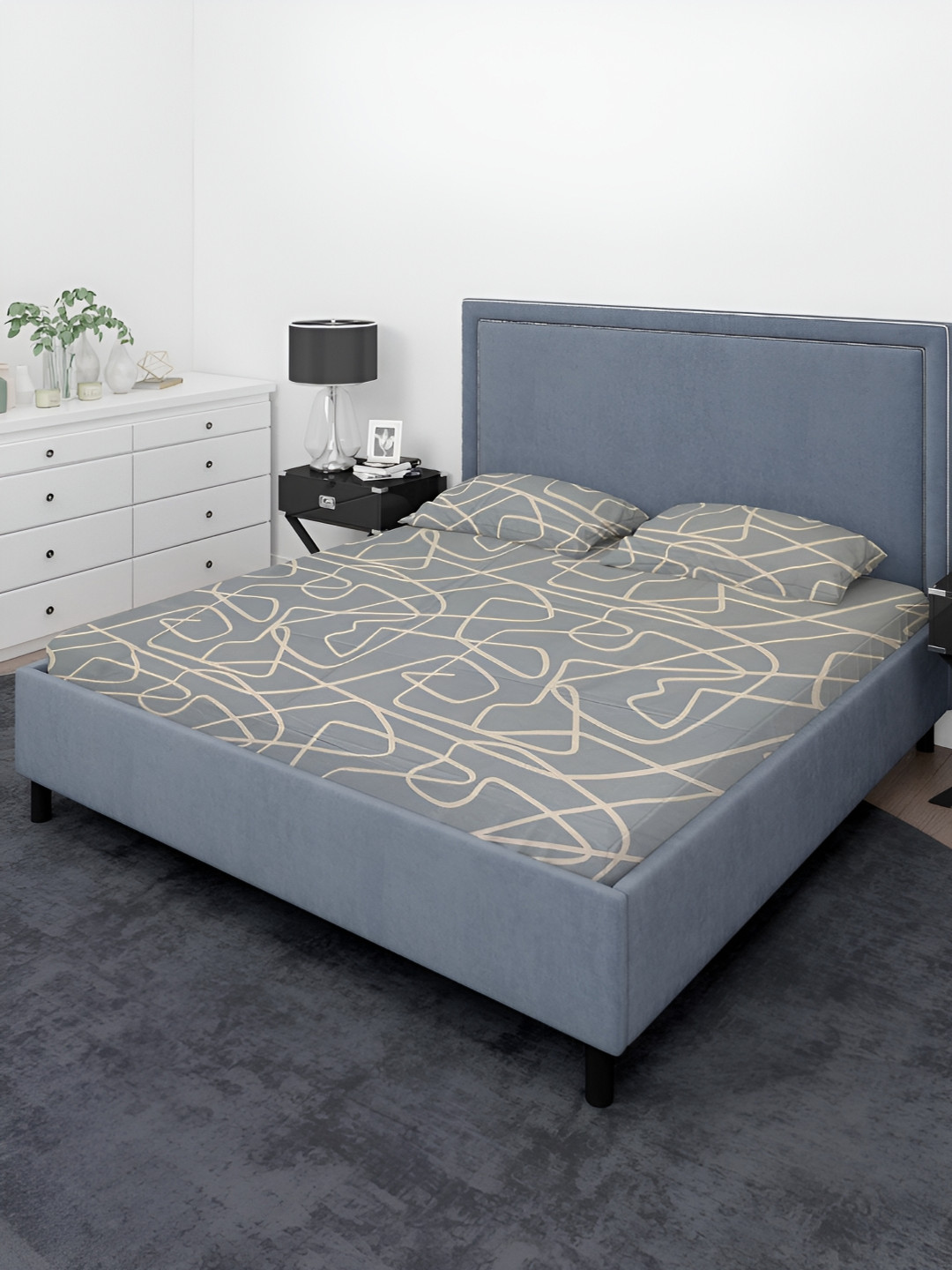 

House of Owlet Grey Floral 144 TC King Bedsheet with 2 Pillow Covers