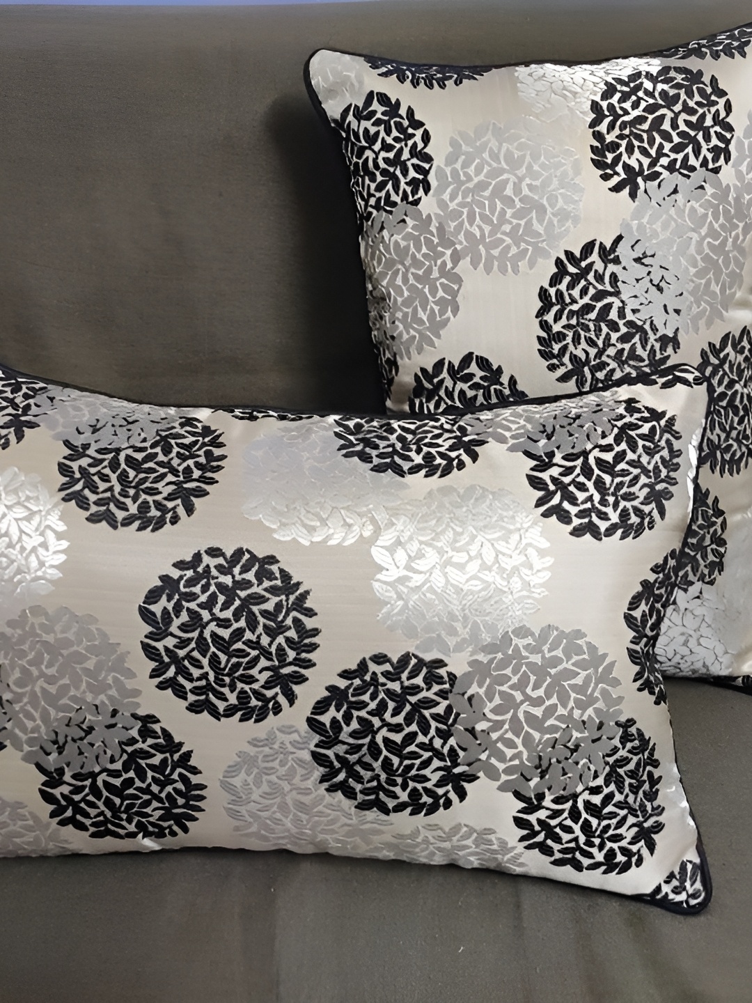 

TANLOOMS Black & Silver Toned 2 Pieces Floral Textured Silk Rectangle Cushion Covers