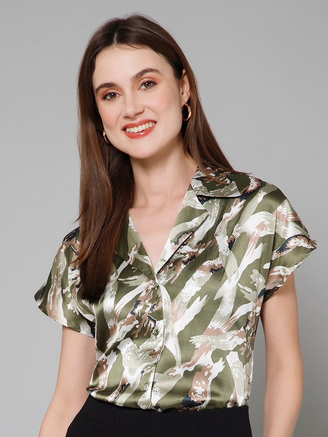 

PURYS Smart Abstract Printed Cuban Collar Short Sleeves Satin Casual Shirt, Green