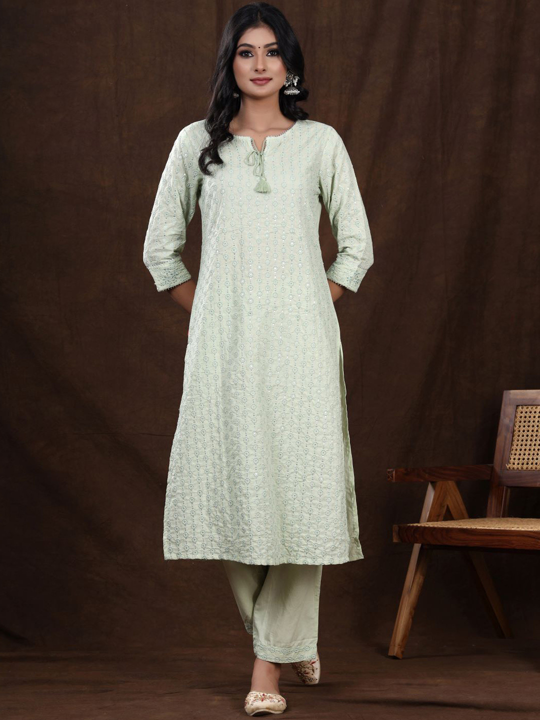 

Chandbaali Floral Embroidered Round Neck Straight Thread Work Kurta With Trouser, Green