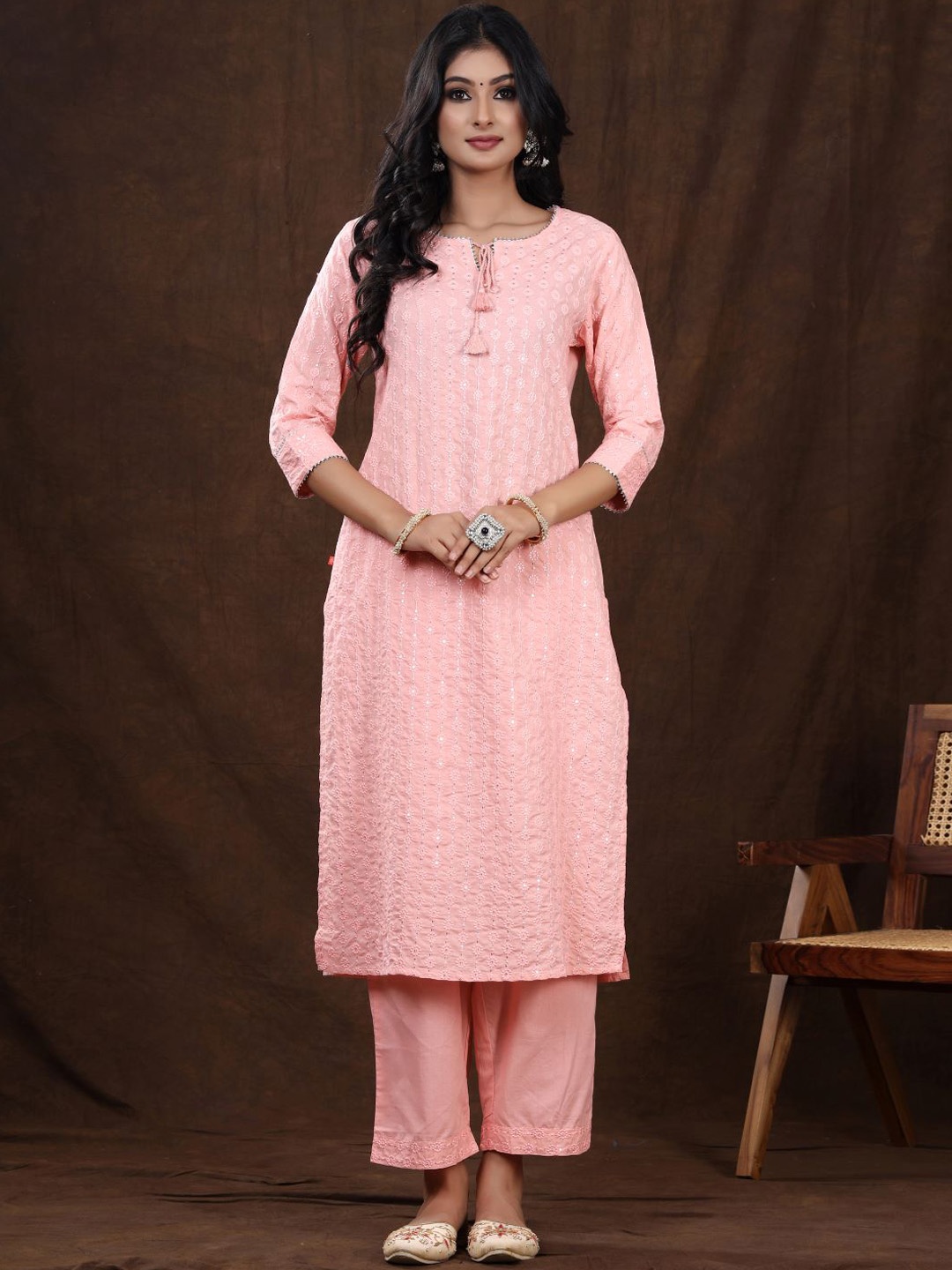 

Chandbaali Floral Embroidered Straight Thread Work Kurta With Trouser, Peach