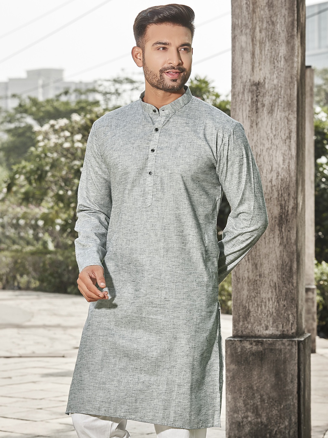 

Authentics Men Flared Sleeves Kurta, Grey