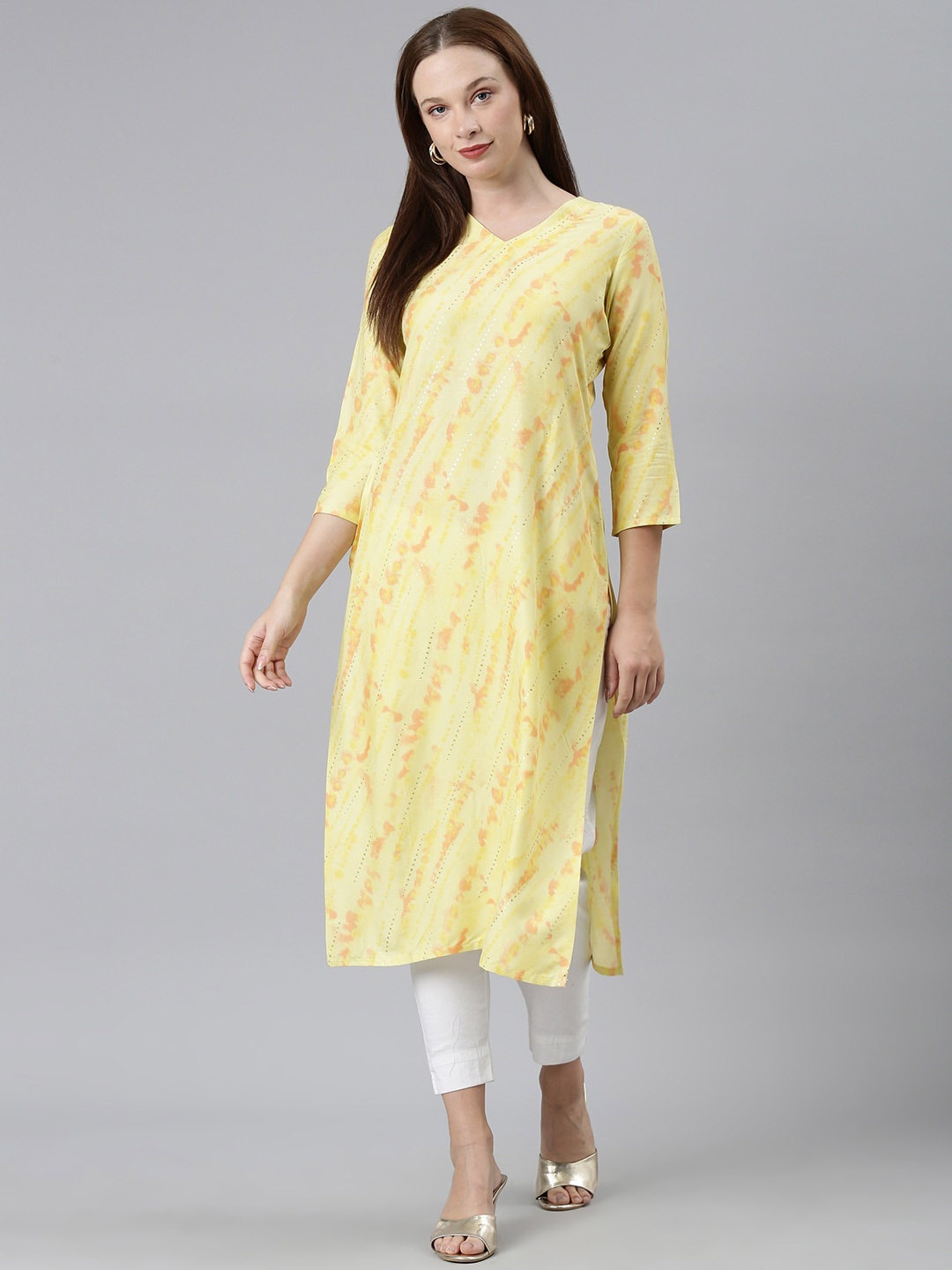 

HRITIKA Women Ethnic Motifs Striped Keyhole Neck Sequinned Kurta, Yellow