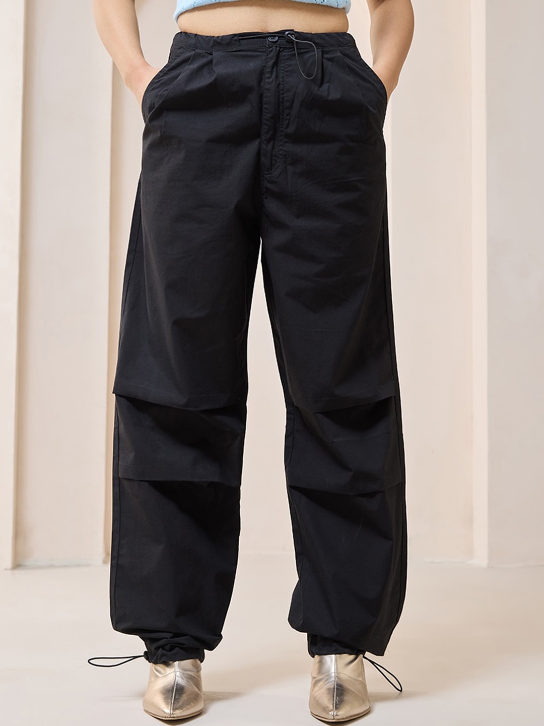 

Bewakoof Women Loose Fit High-Rise Trousers, Black