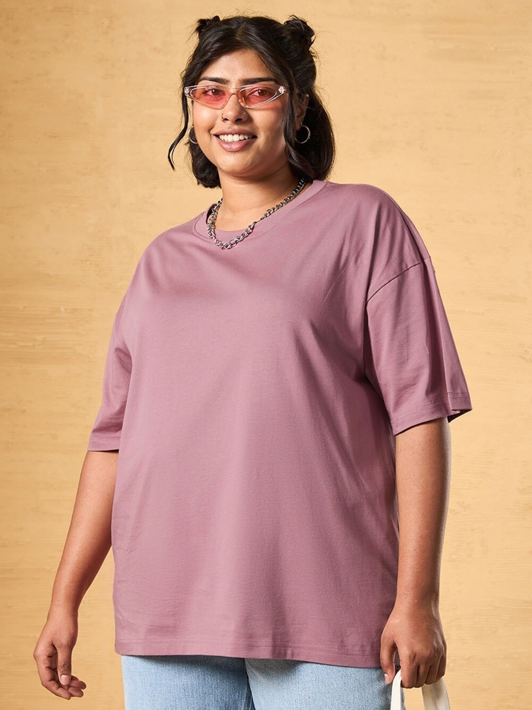 

Bewakoof Plus Women V-Neck Drop-Shoulder Sleeves Pockets T-shirt, Purple