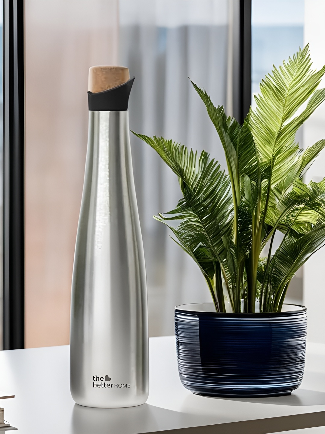 

The Better Home Silver-Toned Single Stainless Steel Water Bottle