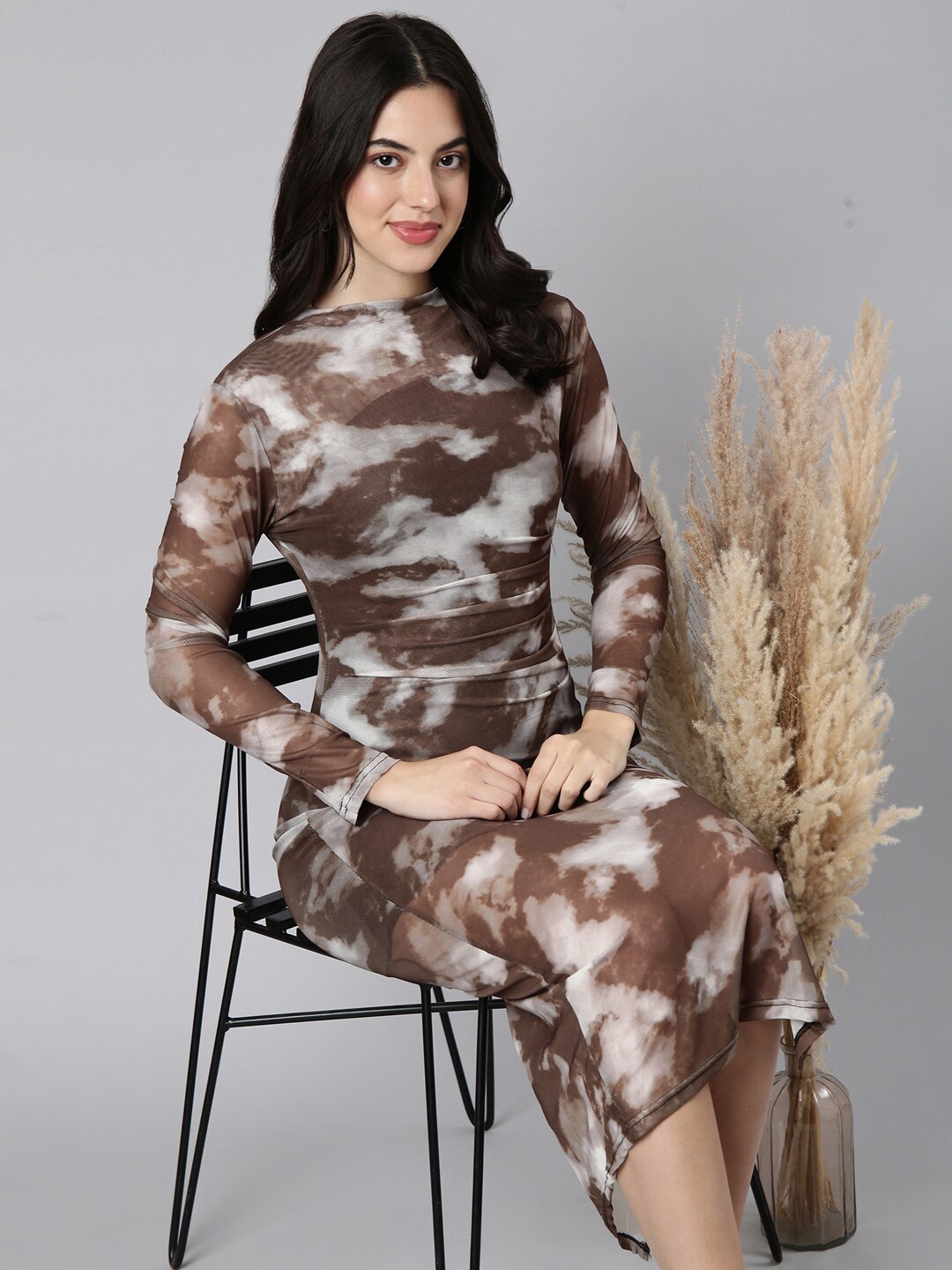 

SHOWOFF Dyed High Neck Long Sleeves Midi Bodycon Dress, Olive