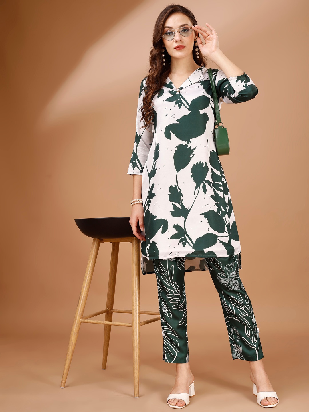 

Tikhi Imli Floral Printed Tunic & Trousers, Off white