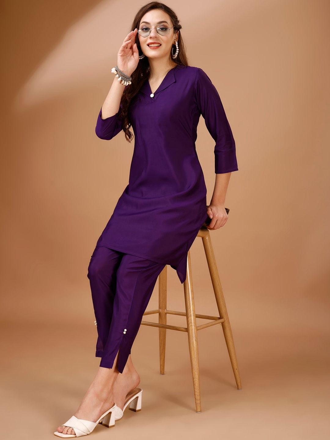 

Tikhi Imli Shirt Collar Tunic With Trousers, Purple