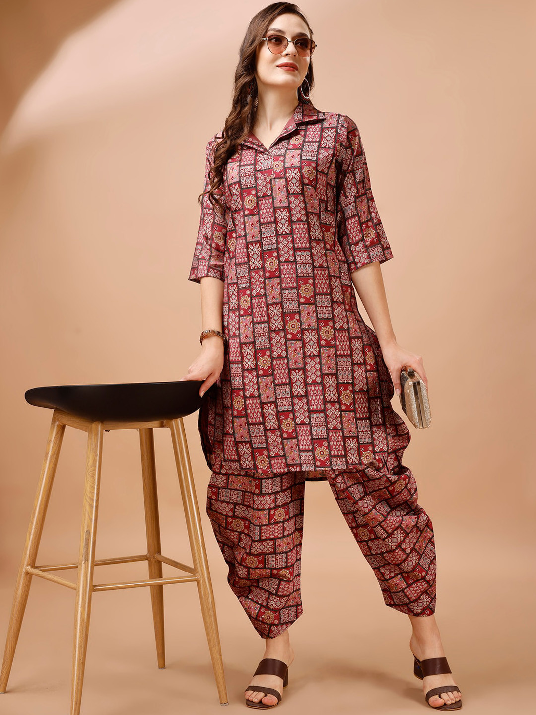 

Tikhi Imli Women Ethnic Motifs Printed Regular Kurta with Dhoti Pants, Magenta
