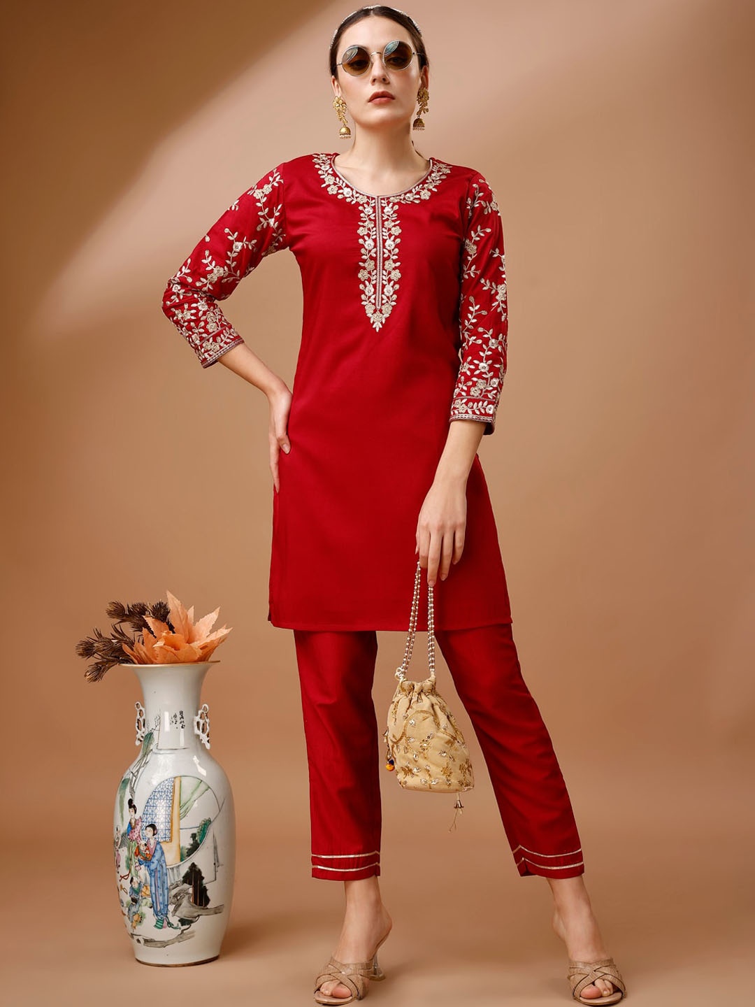 

Tikhi Imli Zari Embroidered Tunic With Trouser, Red