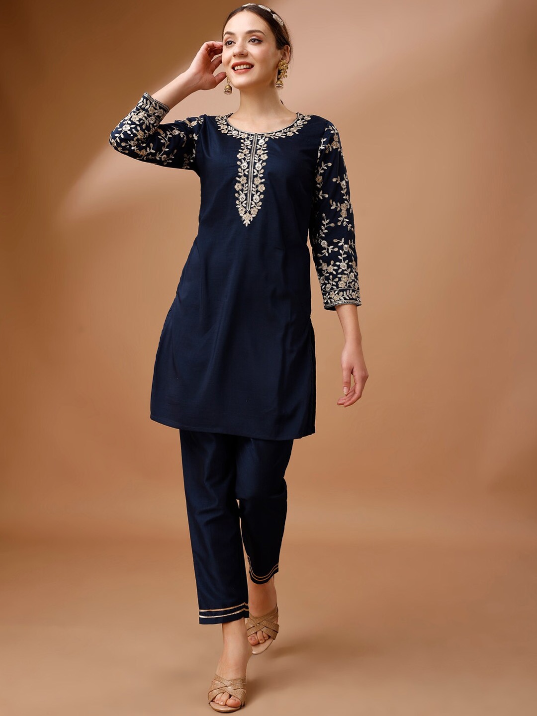 

Tikhi Imli Zari Embroidered Tunic With Trouser, Navy blue