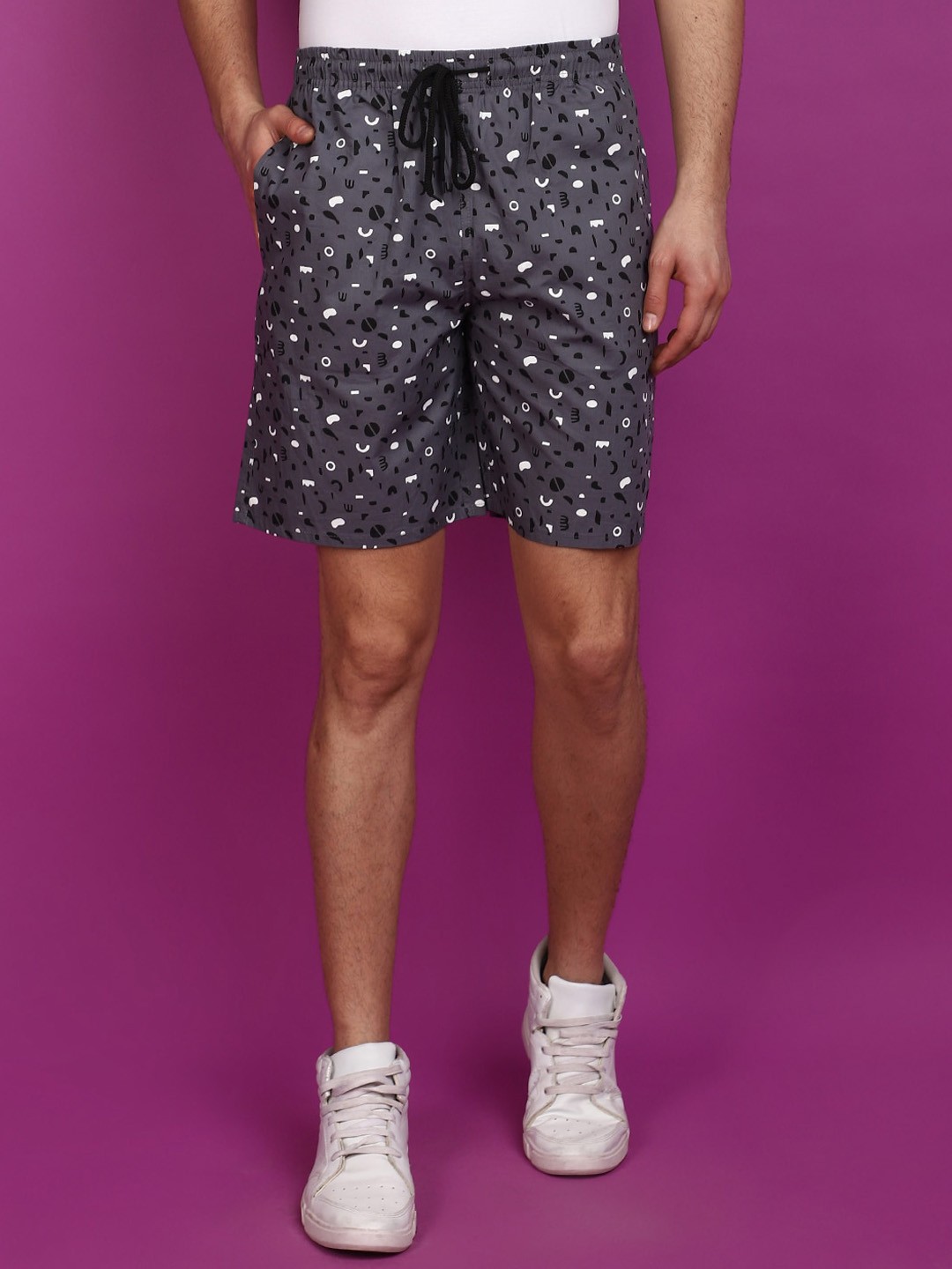 

V-Mart Men Printed Shorts, Grey