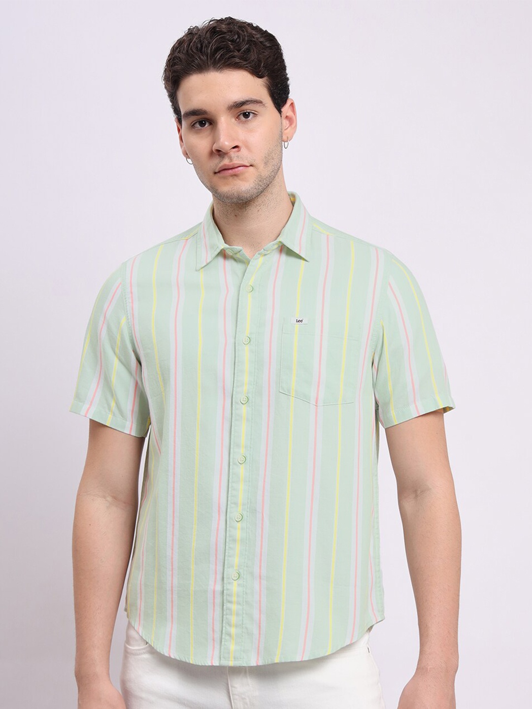 

Lee Men Opaque Striped Casual Shirt, Green