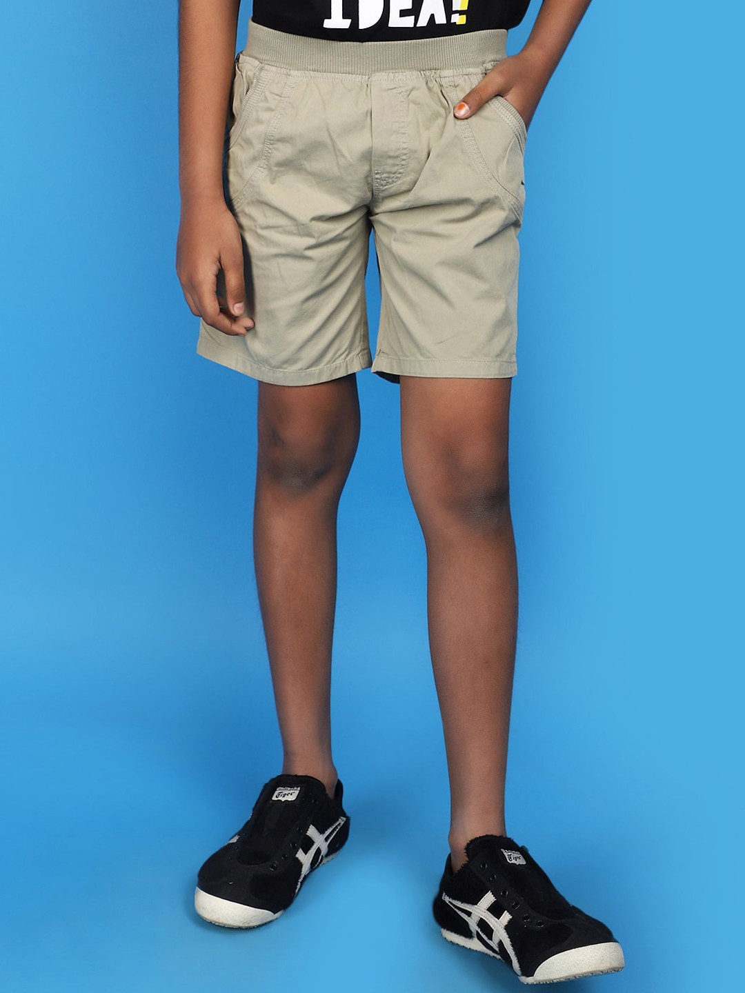 

V-Mart Boys Shorts, Green