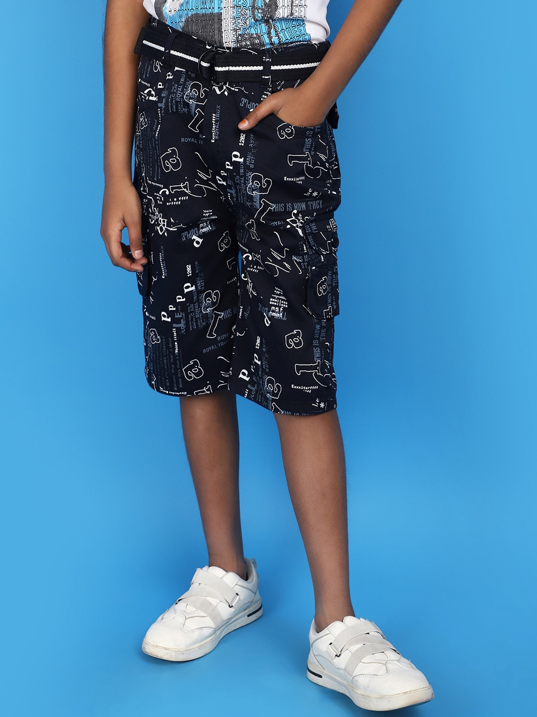 

V-Mart Boys Printed Shorts, Blue