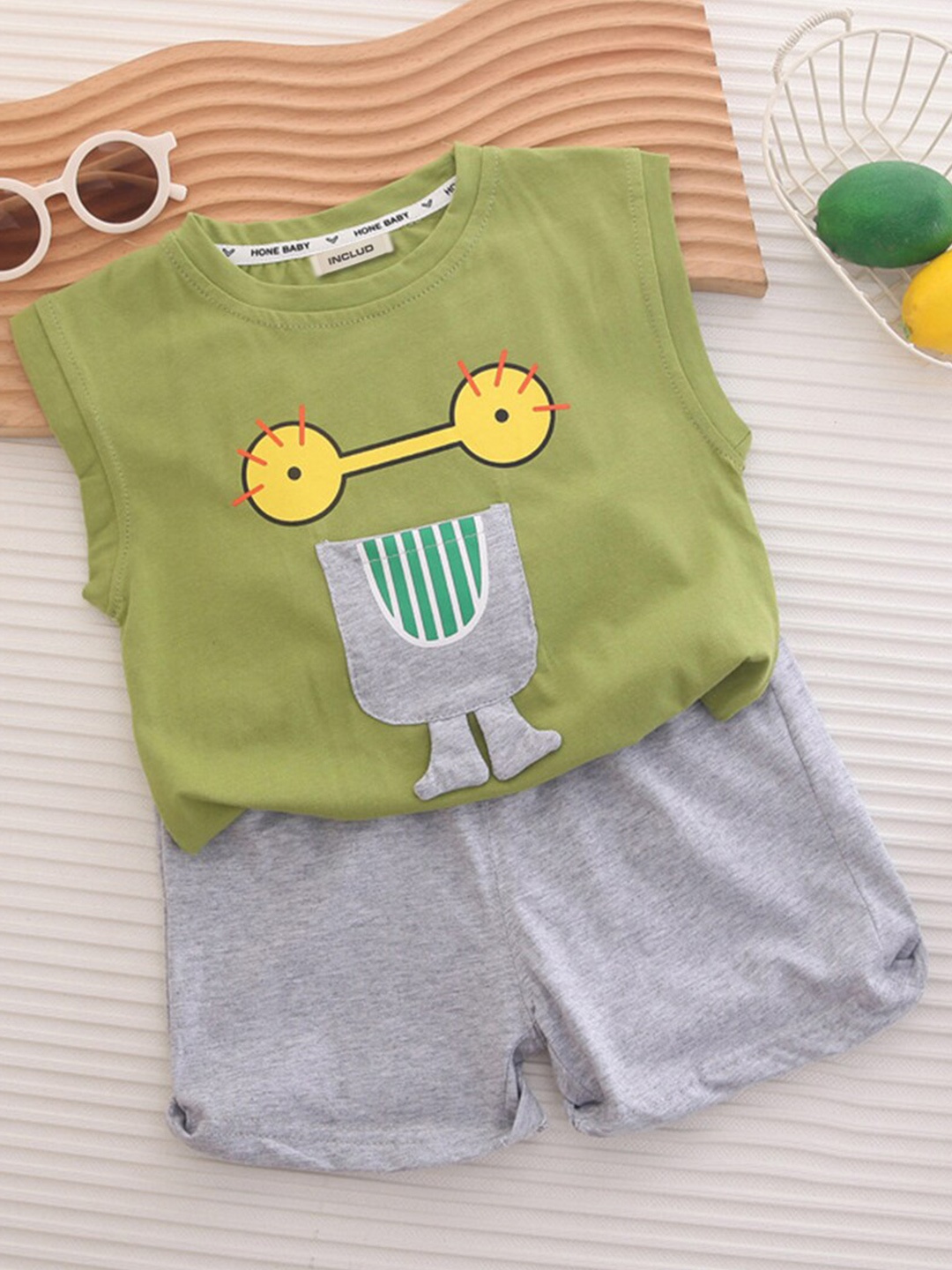 

INCLUD Boys Graphic Print Sleeveless Printed T-shirt with Shorts, Green