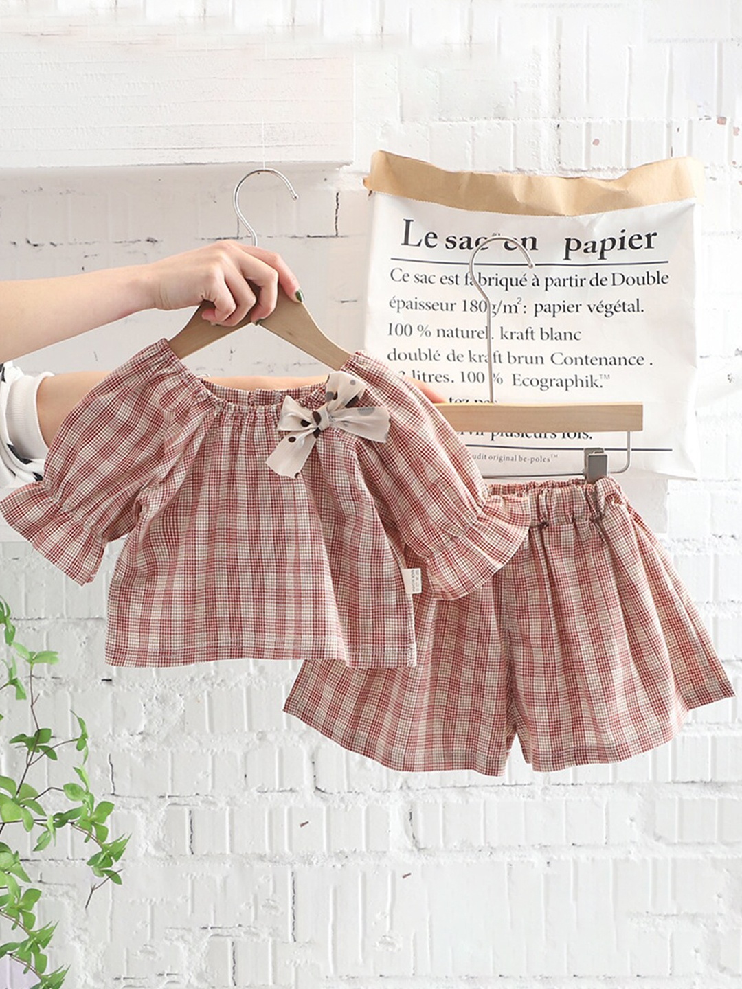 

INCLUD Girls Checked Top with Shorts, Red