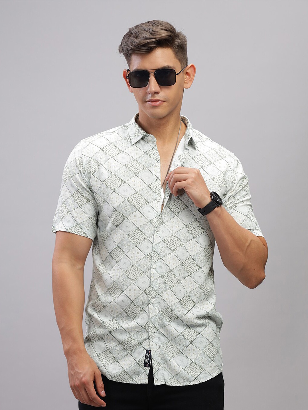 

PAUL STREET Men Standard Slim Fit Opaque Printed Casual Shirt, Green