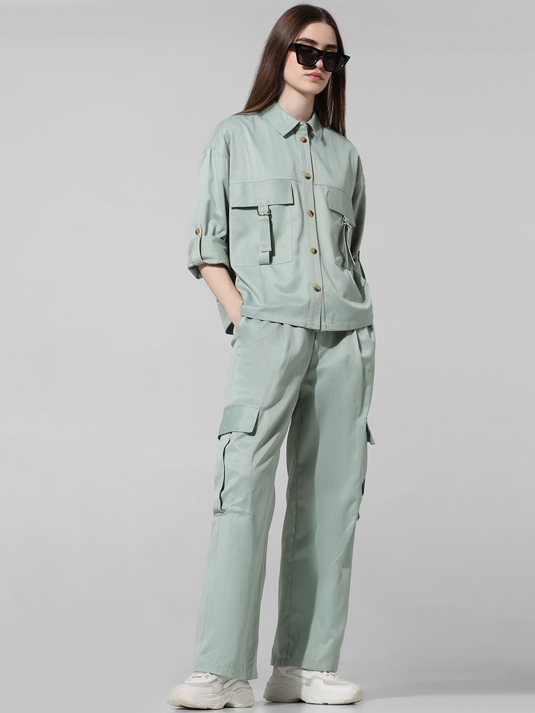 

ONLY Women Straight Fit High-Rise Cargo Trousers with Belt, Green