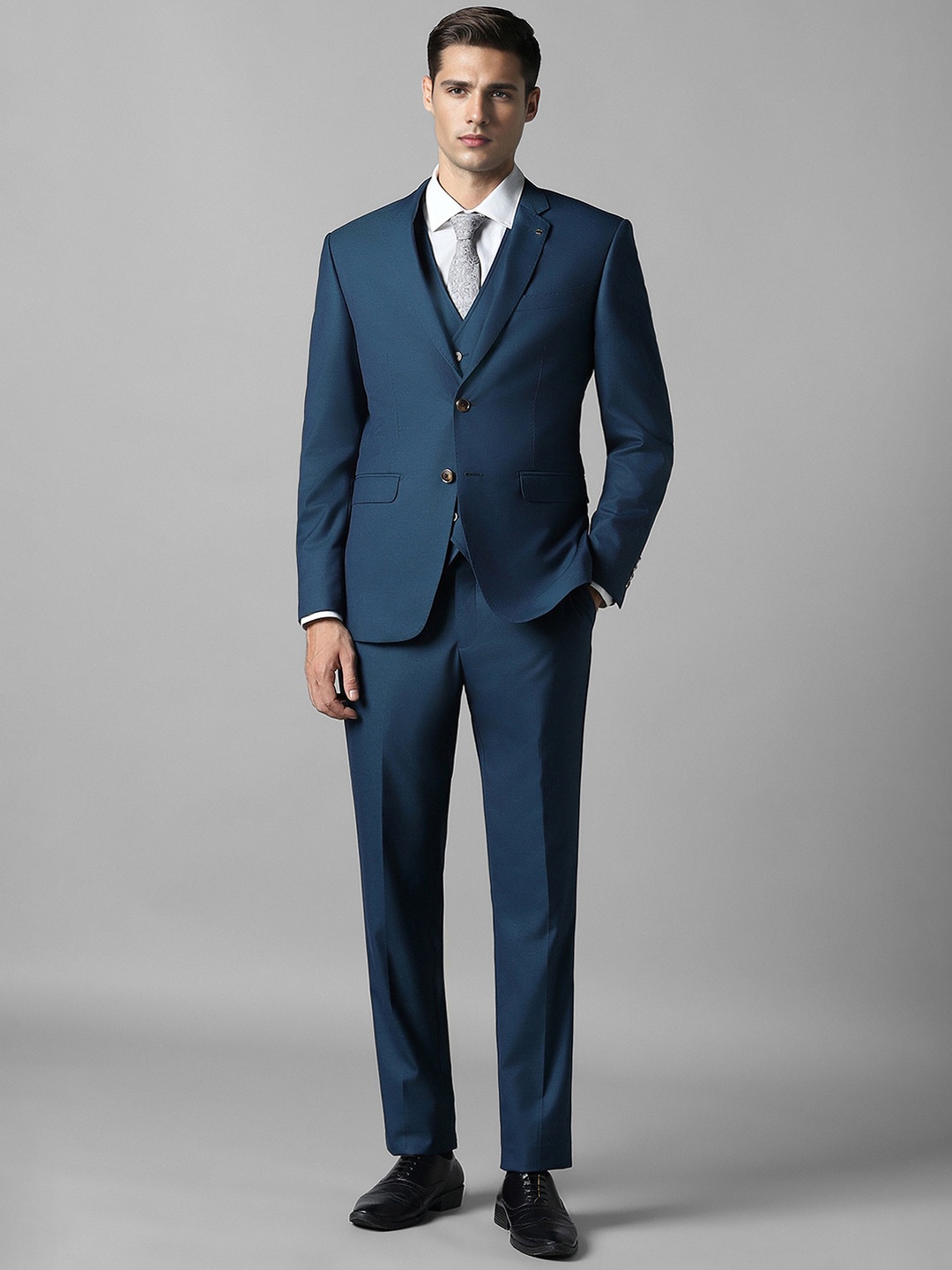 

Louis Philippe Textured Slim-Fit Single-Breasted Three-Piece Formal Suit, Teal