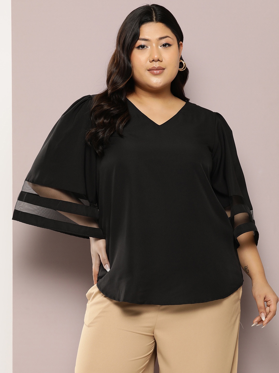 

Qurvii+ Plus Size Flared Sleeves Crepe Top, Black