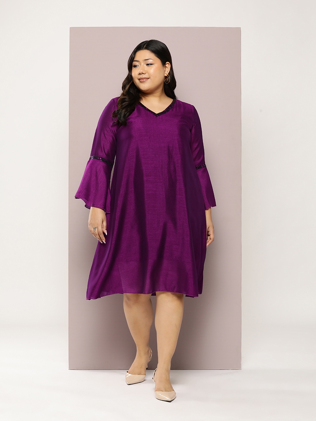 

Qurvii+ Plus Size Bell Sleeves Georgette A-Line Dress, Purple