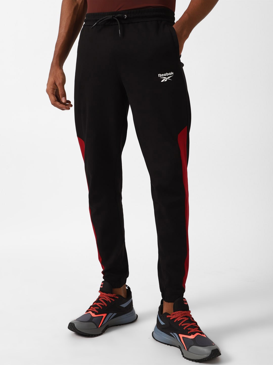 

Reebok Men Activestretch Pt Slim-Fit Joggers, Black