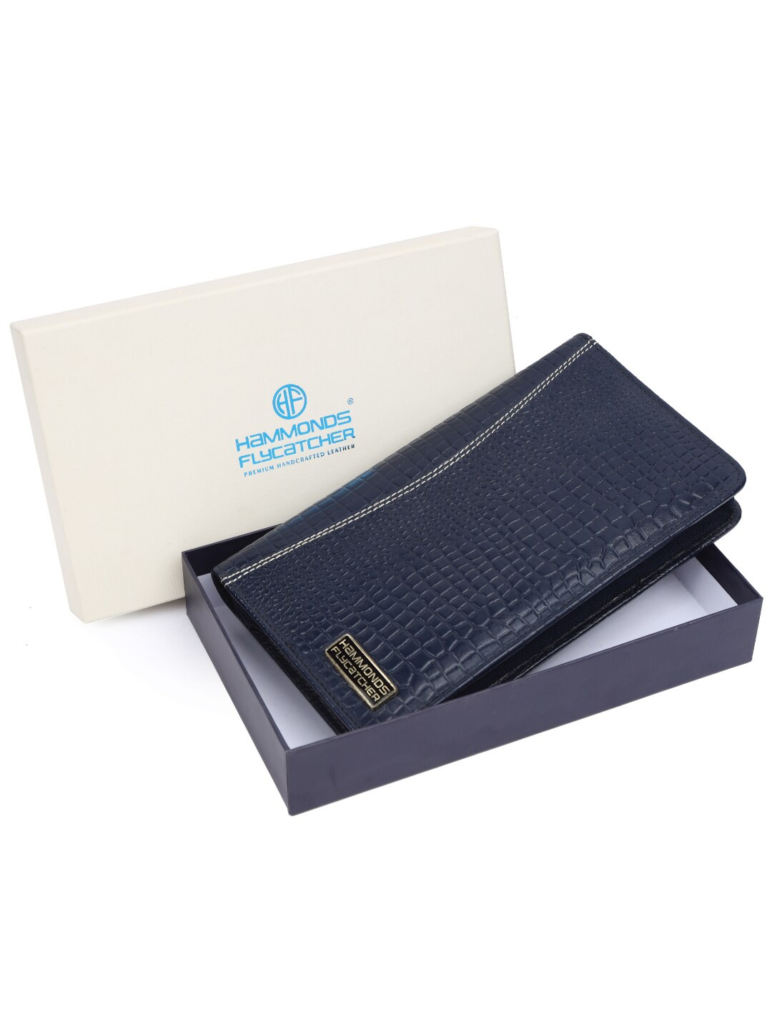 

HAMMONDS FLYCATCHER Unisex Textured Leather Passport Holder, Blue