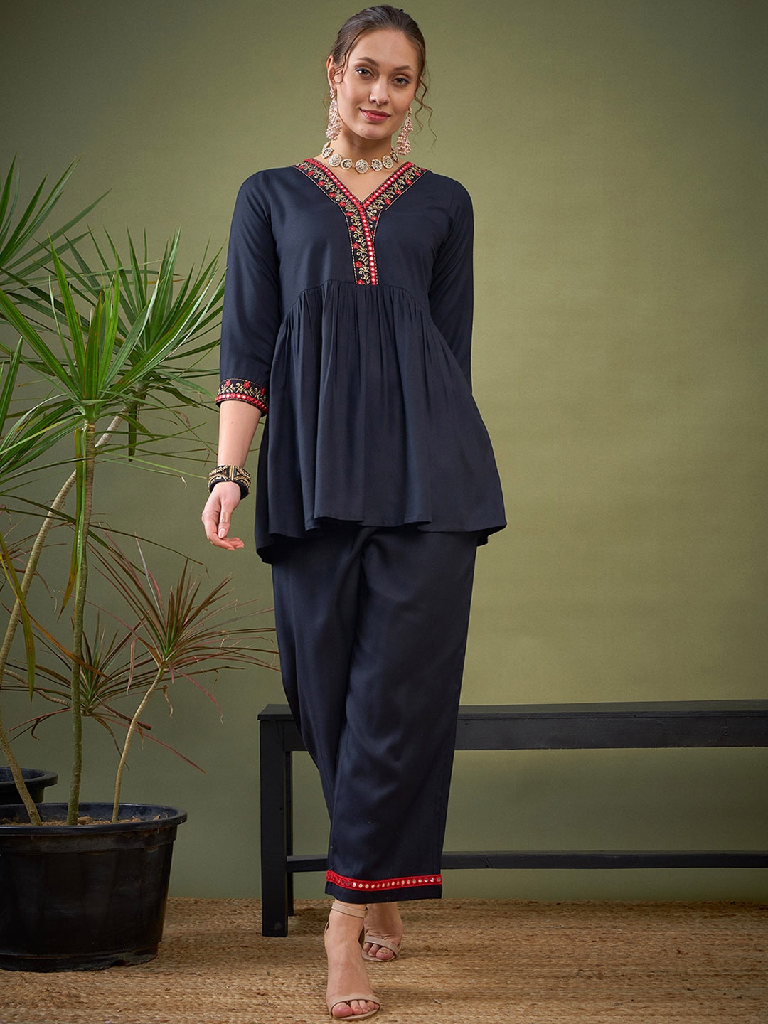 

Shae by SASSAFRAS Black Embroidered Ethnic Top With Palazzos