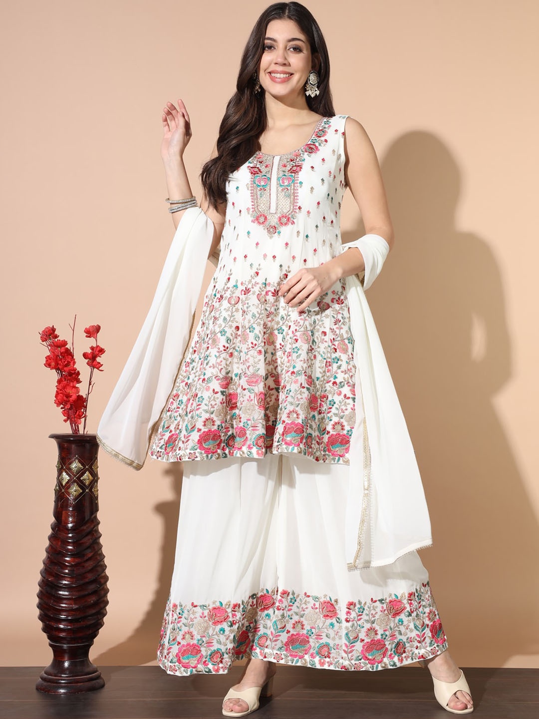 

Chhabra 555 Floral Embroidered U-Neck Sleeveless A-Line Kurta Set, White