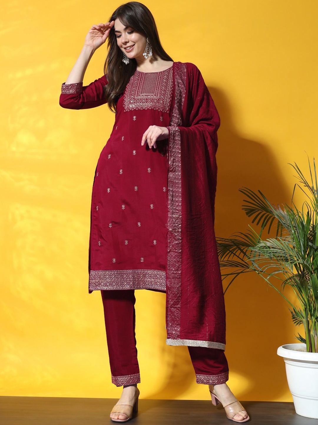 

Chhabra 555 Floral Embroidered Round Neck Three-Quarter Sleeves Kurta Set, Red