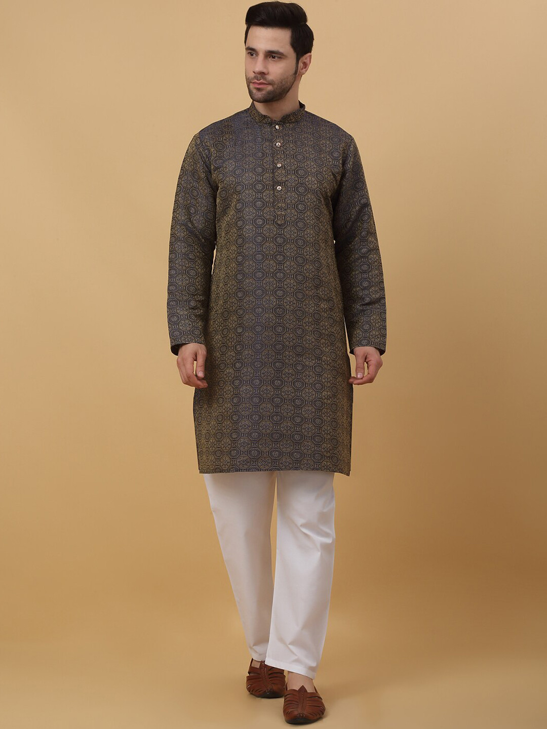 

KRAFT INDIA Floral Regular Kurta with Pyjama, Blue