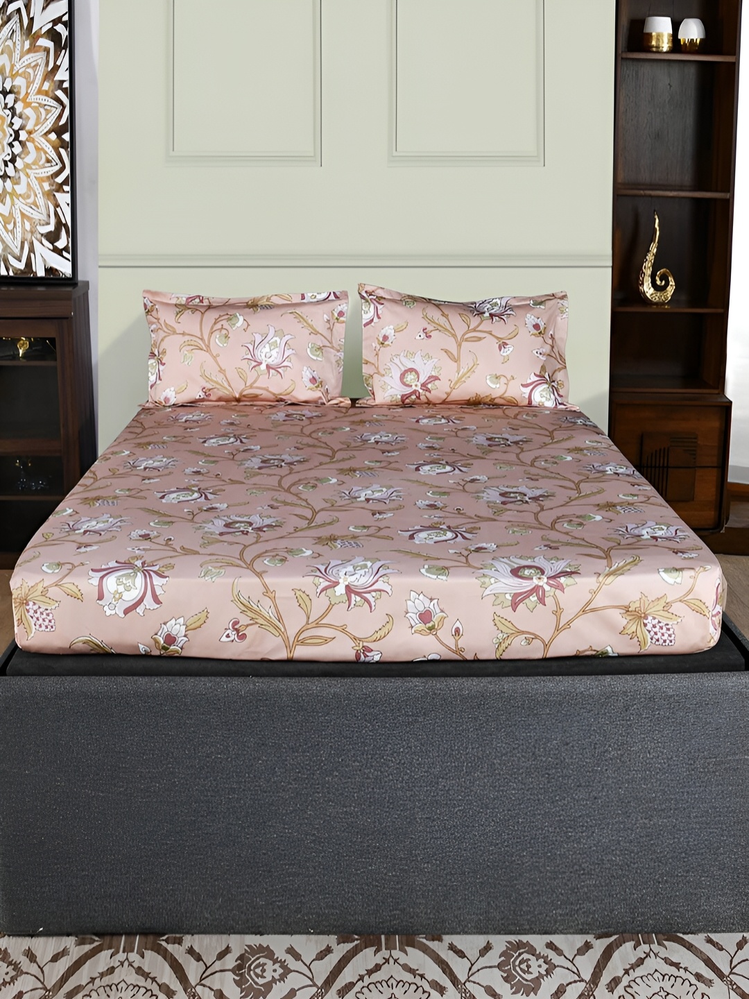 

Athome by Nilkamal Peach-Coloured & White Floral 300 TC King Bedsheet With 2 Pillow Covers